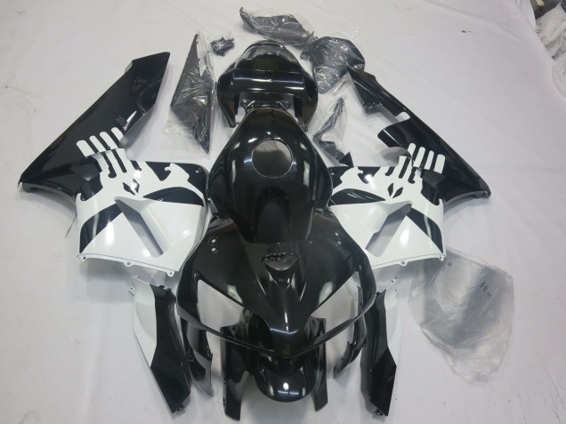 2005-2006 Schwarz Glänzend & Punisher-Logo CBR600RR Motorrad Verkleidungen 2005-2006 Schwarz Glänzend & Punisher-Logo CBR600RR Motorrad Verkleidungen